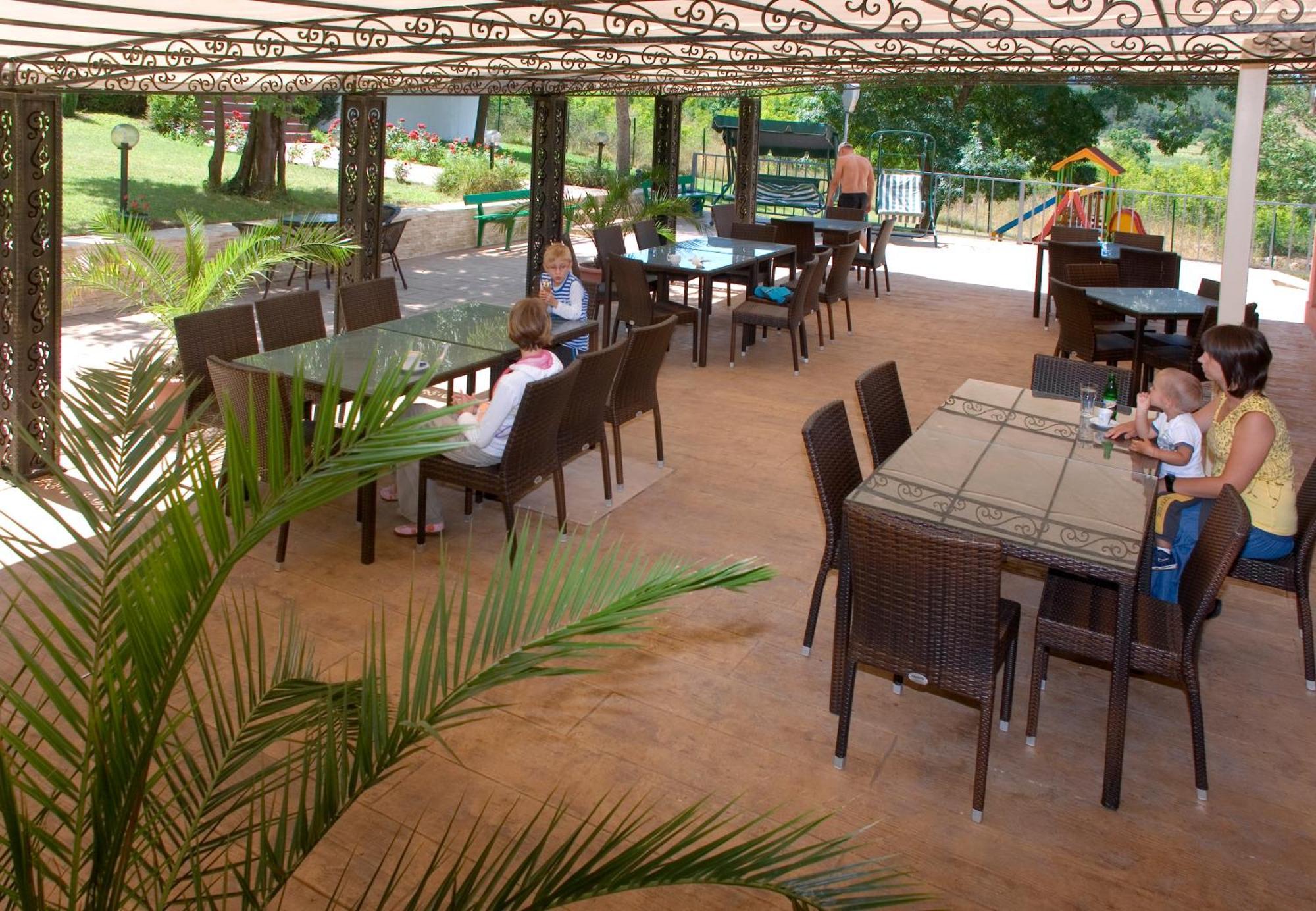 Rilena Hotel Kiten  Kültér fotó